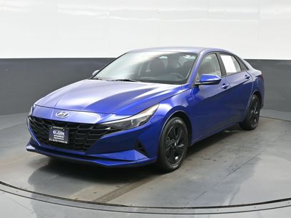 Used 2023 Hyundai Elantra SEL w/ Preferred Accessory Package