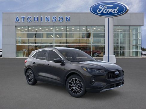 New 2025 Ford Escape SE w/ PHEV Premium Package image 7