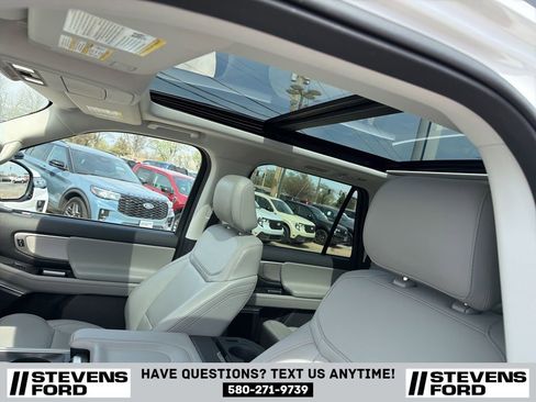 Used 2025 Ford Expedition Max Active AWD/4WD image 16