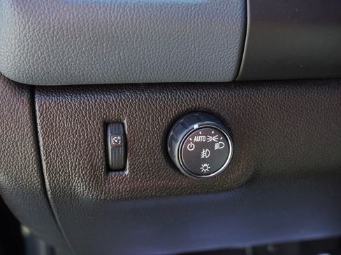 Used 2021 Chevrolet Colorado Z71 image 13