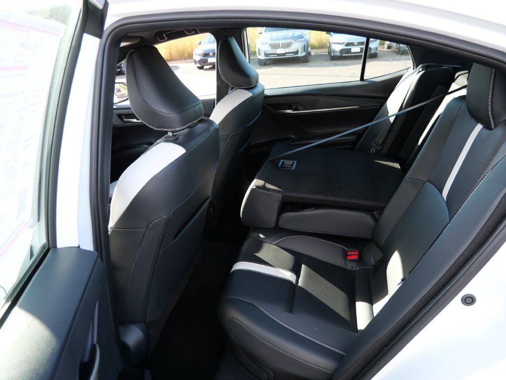 Certified 2025 Toyota Camry SE FWD image 11