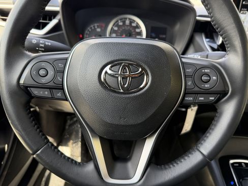 Used 2021 Toyota Corolla SE FWD image 31