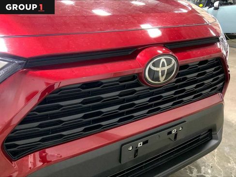 Used 2023 Toyota RAV4 XLE w/ Convenience Package image 30