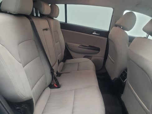 Used 2022 Kia Sportage LX FWD image 19