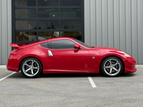 Used 2012 Nissan 370Z NISMO RWD image 4