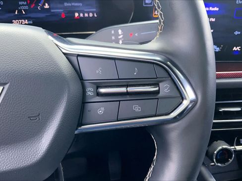 Used 2025 Chevrolet Traverse Z71 AWD/4WD image 25