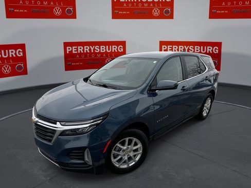 Certified 2024 Chevrolet Equinox LT w/ LPO, Floor Liner Package image 1