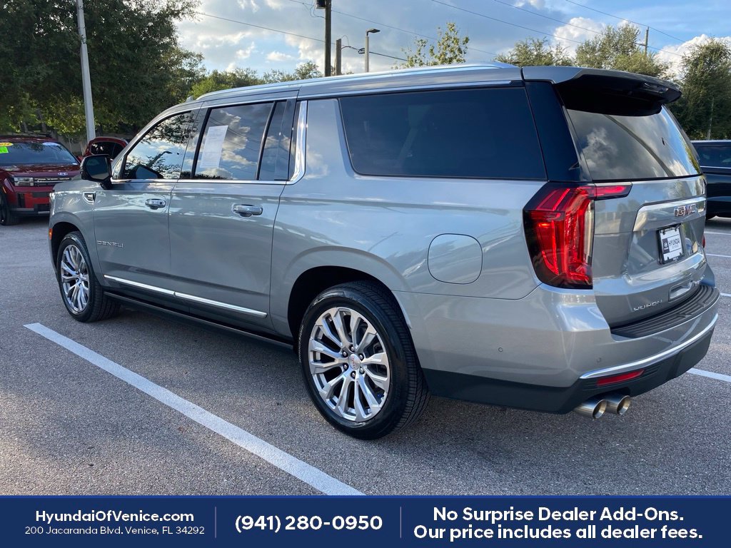 Used 2023 GMC Yukon XL Denali w/ Denali Reserve Package AWD/4WD image 14