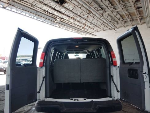 Used 2023 Chevrolet Express 3500 LS RWD image 18