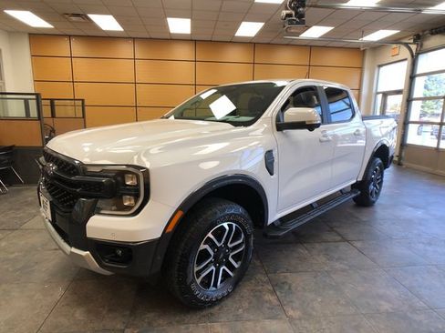 Used 2024 Ford Ranger Lariat w/ FX4 Off-Road Package AWD/4WD image 3