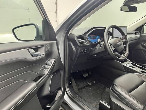 Used 2023 Ford Escape Platinum AWD/4WD image 17