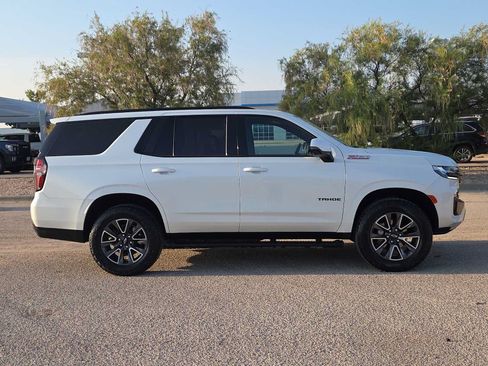 Used 2024 Chevrolet Tahoe Z71 w/ Luxury Package AWD/4WD image 9