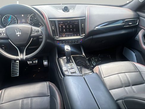Used 2022 Maserati Levante Modena S AWD/4WD image 17