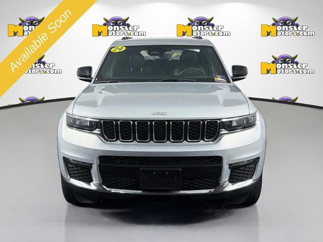 Used 2024 Jeep Grand Cherokee L Limited AWD/4WD image 2