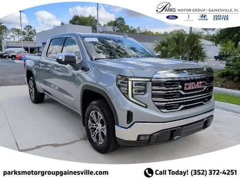 Used 2026 GMC Sierra 1500 SLT AWD/4WD image 1