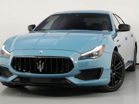 Used 2022 Maserati Quattroporte Modena Q4 image 3