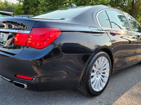 Used 2011 BMW 750Li xDrive AWD/4WD image 17