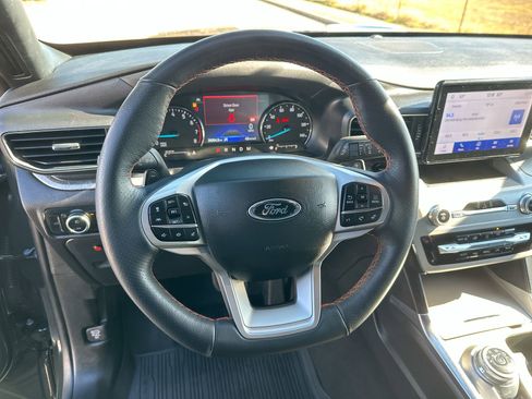 Used 2023 Ford Explorer Timberline w/ Timberline Technology Package image 14
