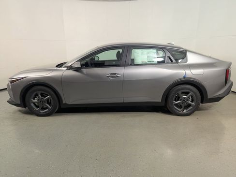 New 2026 Kia K4 LXS image 4