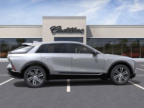 New 2026 Cadillac Lyriq Premium Luxury AWD/4WD image 5