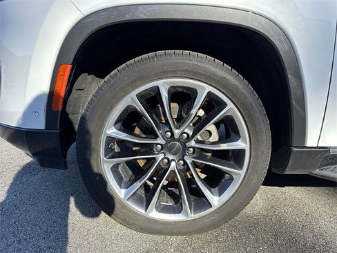 Used 2022 Jeep Wagoneer Series II w/ Premium Group I image 38