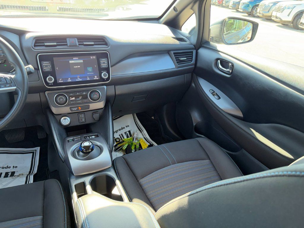 Used 2025 Nissan Leaf S FWD image 23