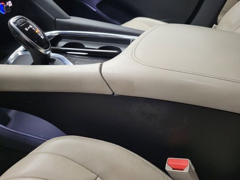 Used 2018 Buick Enclave Essence w/ Trailering Package AWD/4WD image 26
