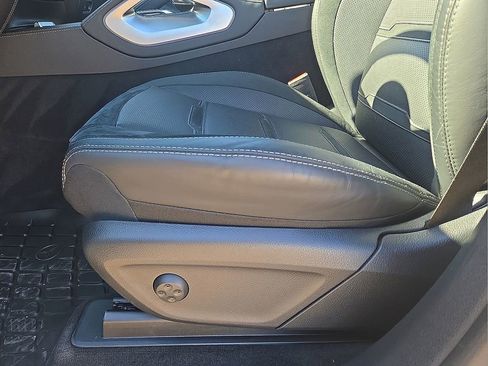 Used 2025 Mercedes-Benz GLE 53 AMG 4MATIC Coupe image 25