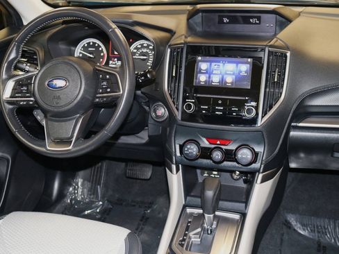 Used 2022 Subaru Forester Premium AWD/4WD image 21