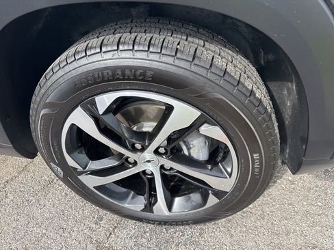 Used 2024 Chevrolet Trax RS w/ Driver Confidence Package FWD image 7