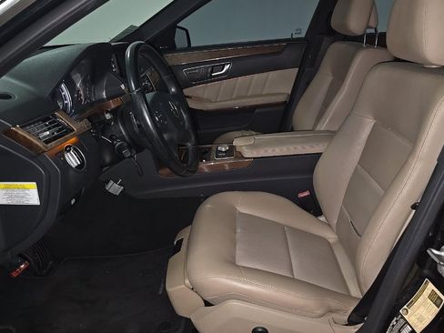 Used 2012 Mercedes-Benz E 350 Sedan image 7