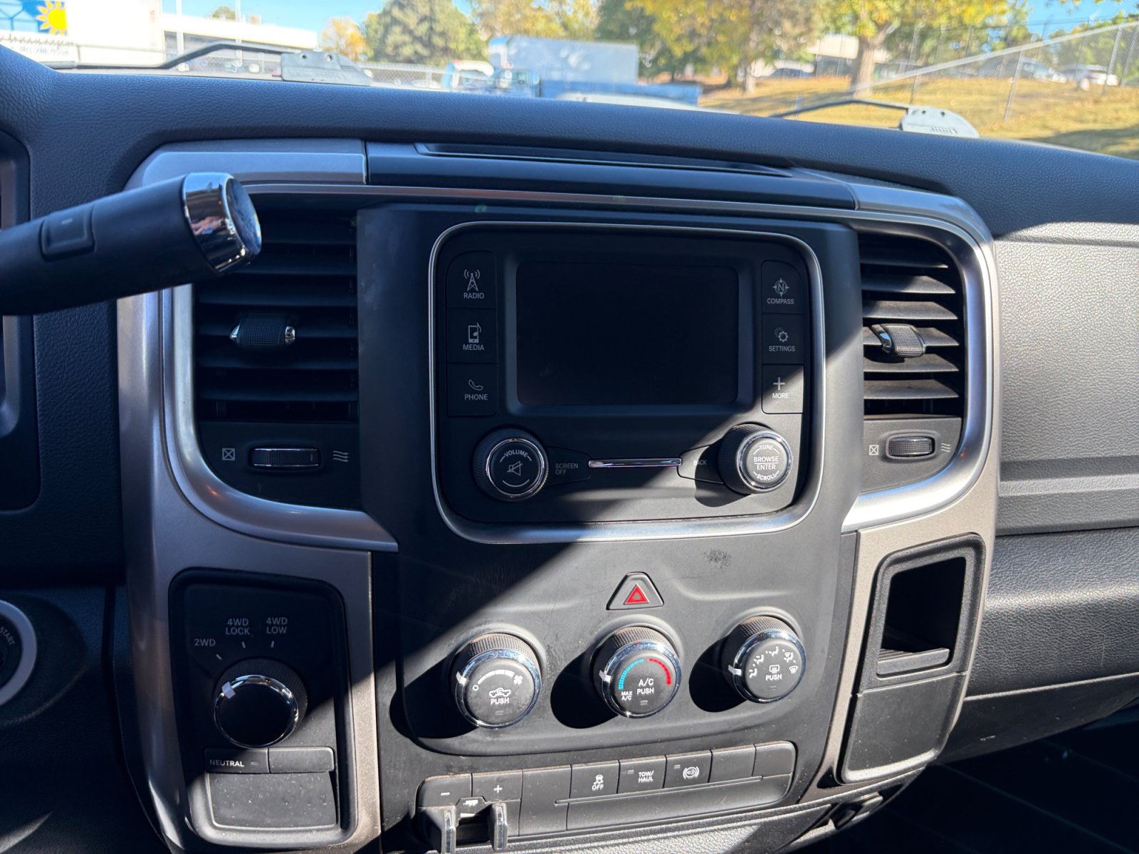 Used 2017 RAM 2500 SLT AWD/4WD image 26
