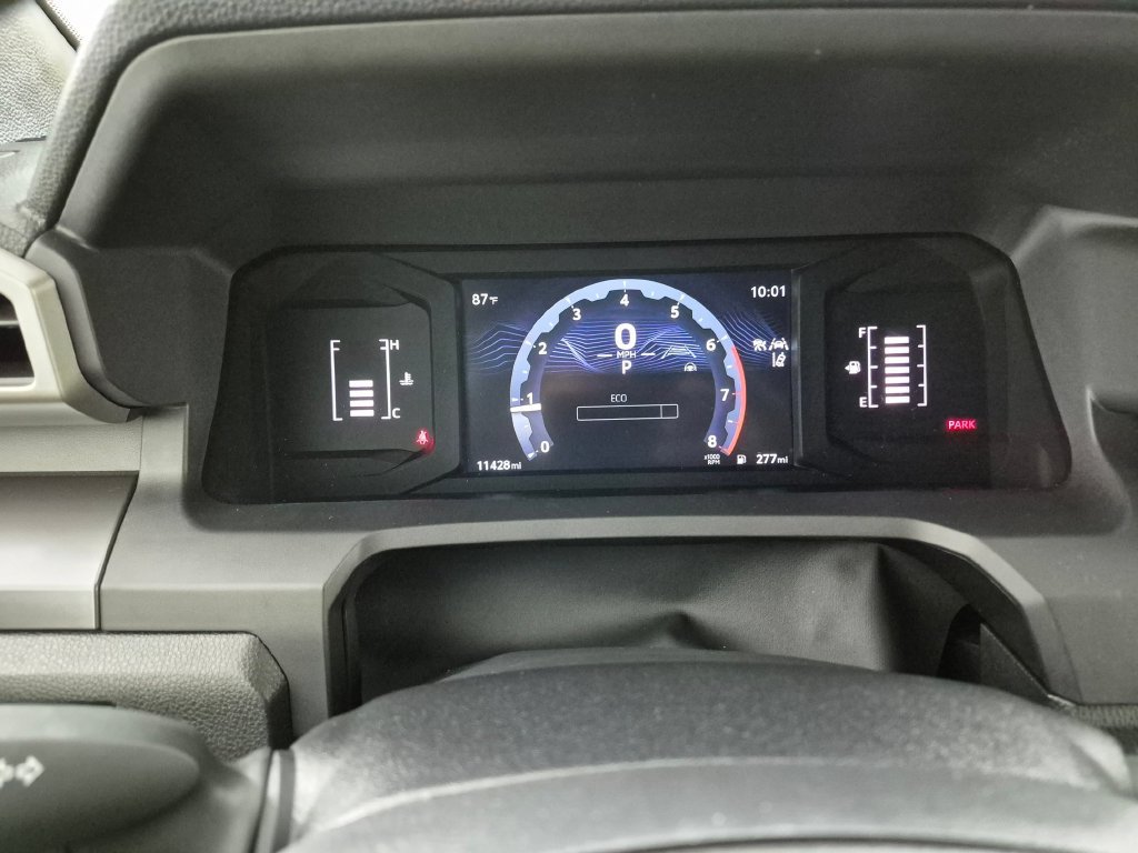 Used 2025 Toyota Tacoma SR5 AWD/4WD image 16