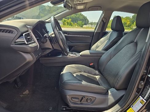 Used 2024 Toyota Camry XSE FWD image 19
