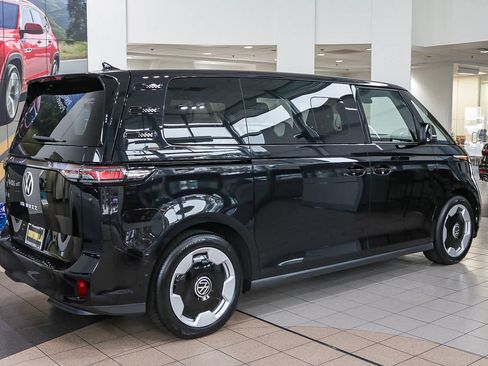 New 2025 Volkswagen ID. Buzz Pro S image 4