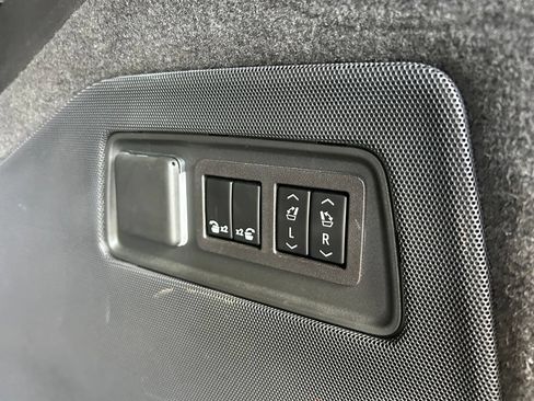 Used 2024 Cadillac Escalade Sport w/ Touring Package AWD/4WD image 49