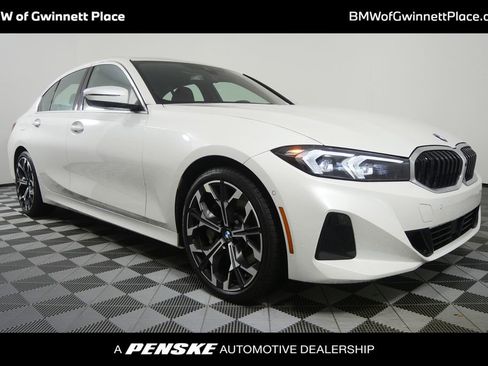 Used 2025 BMW 330i Sedan image 1