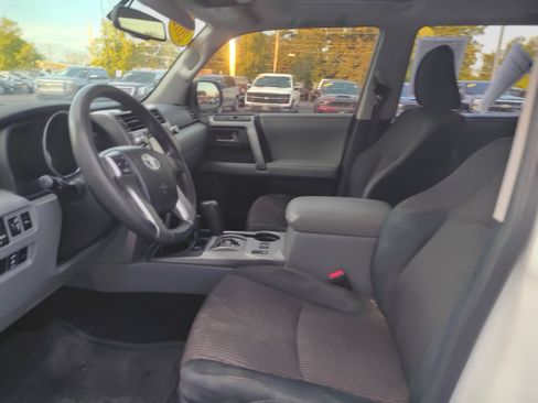 Used 2012 Toyota 4Runner SR5 image 10