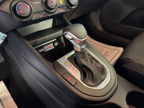 Certified 2024 Kia Forte LXS w/ LXS Technology Package image 21