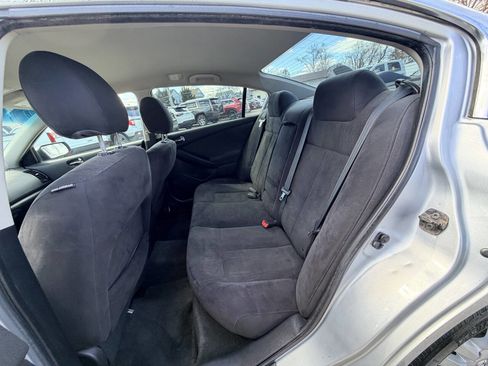 Used 2010 Nissan Altima Hybrid Sedan image 38