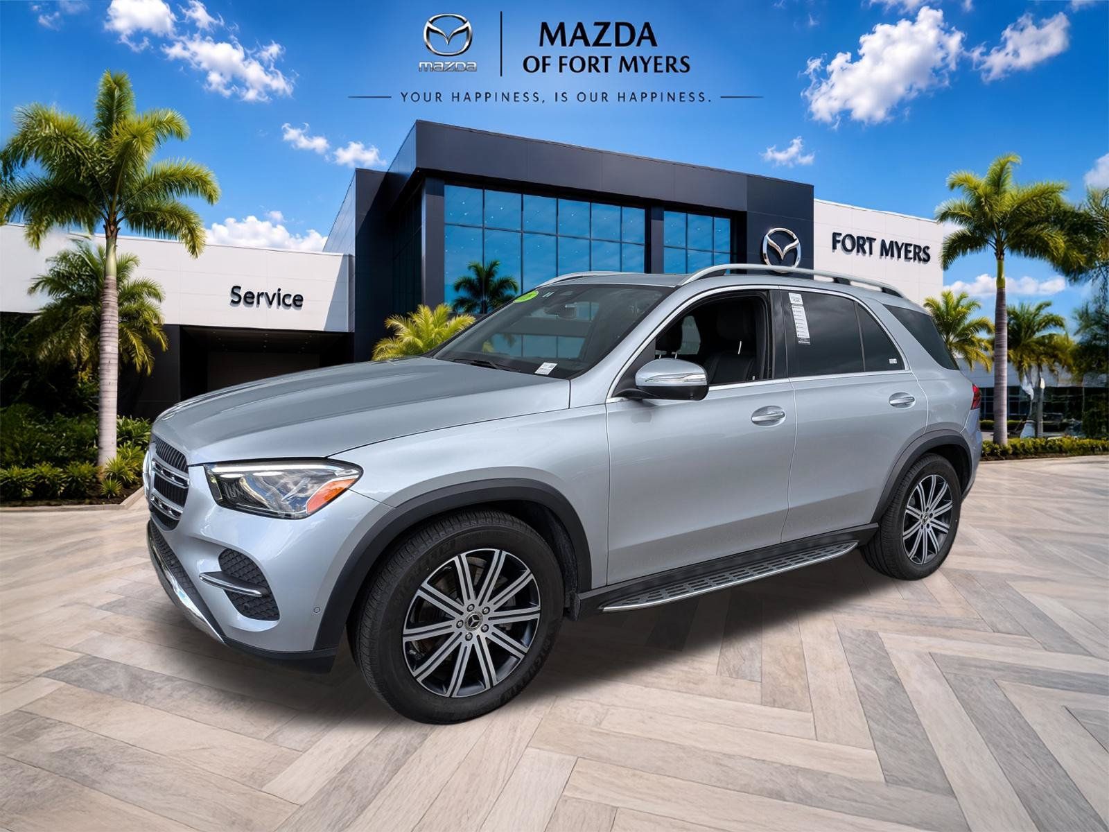 Used 2026 Mercedes-Benz GLE 350 4MATIC w/ Winter Package image 8