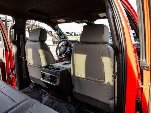 Used 2022 Chevrolet Silverado 3500 LTZ w/ LTZ Convenience Package image 32