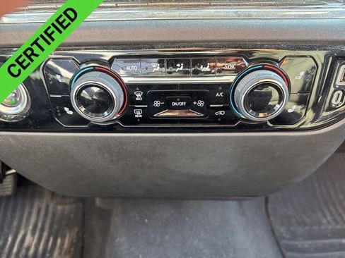 Used 2024 Chevrolet Silverado 1500 LT AWD/4WD image 8