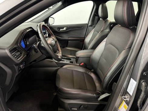 Used 2025 Ford Escape ST-Line w/ Tech Pack #1 AWD/4WD image 7