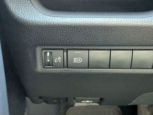 Used 2025 Toyota RAV4 XLE w/ Convenience Package FWD image 26