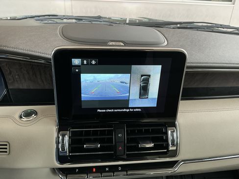 Used 2021 Lincoln Navigator Reserve w/ Luxury Package image 10