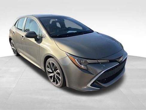 Used 2020 Toyota Corolla XSE FWD image 2