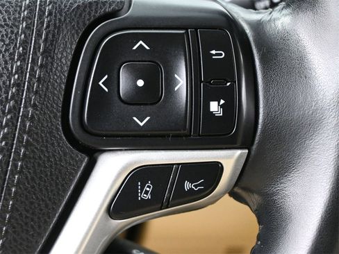 Used 2018 Toyota Highlander Limited image 8