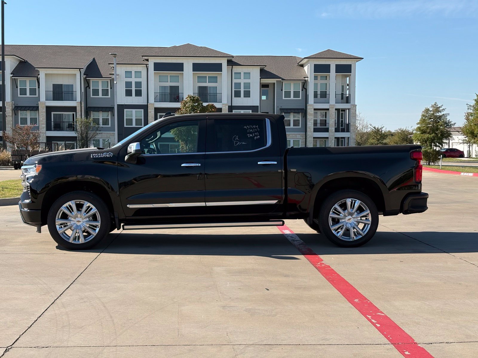 Used 2026 Chevrolet Silverado 1500 High Country AWD/4WD image 4