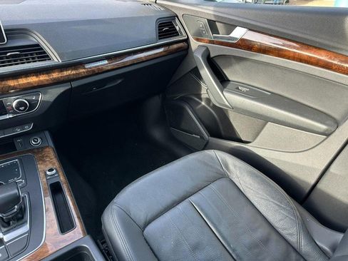 Used 2018 Audi Q5 2.0T Premium Plus w/ Premium Plus Package image 16